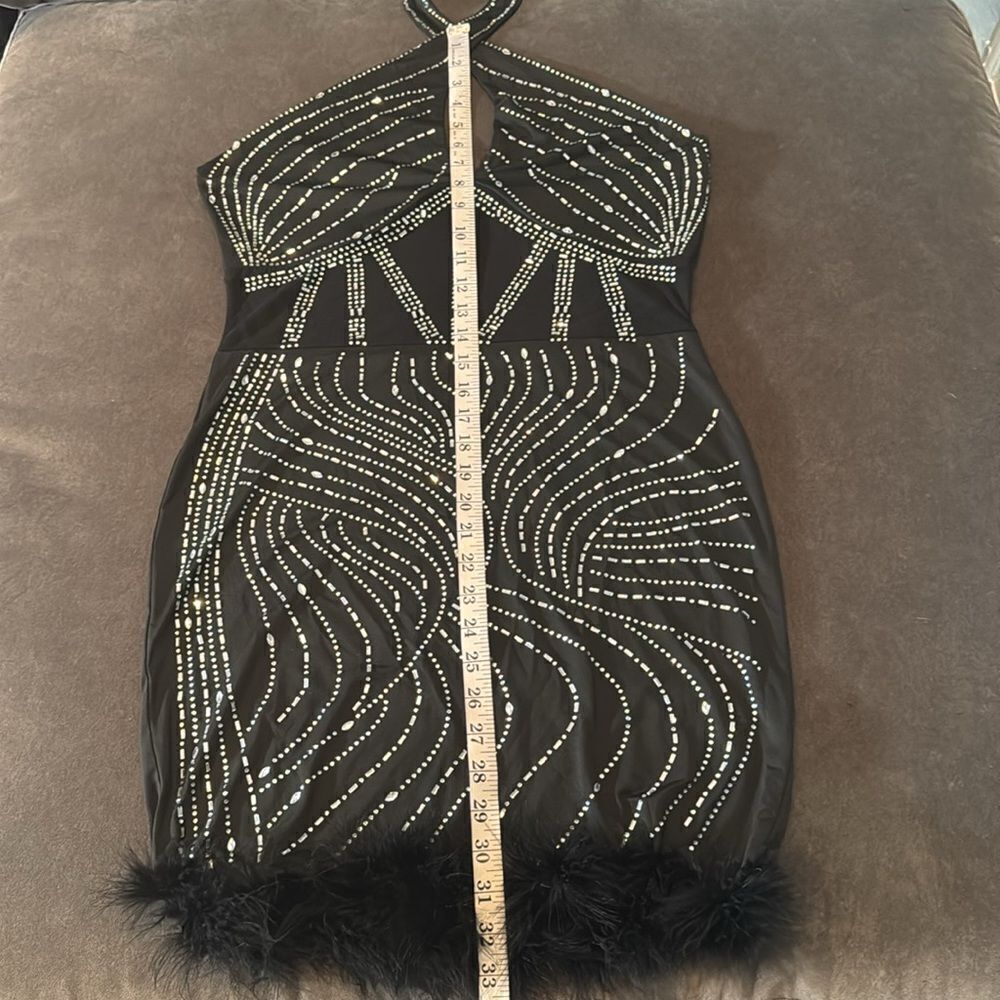 Black BodyCon Halter Neck Mini Party Dress Feather Hem Rhinestones Size M NEW - Picture 11 of 15